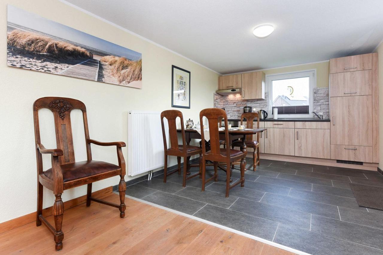 Ferienwohnung Teezeit Neuharlingersiel Kamer foto