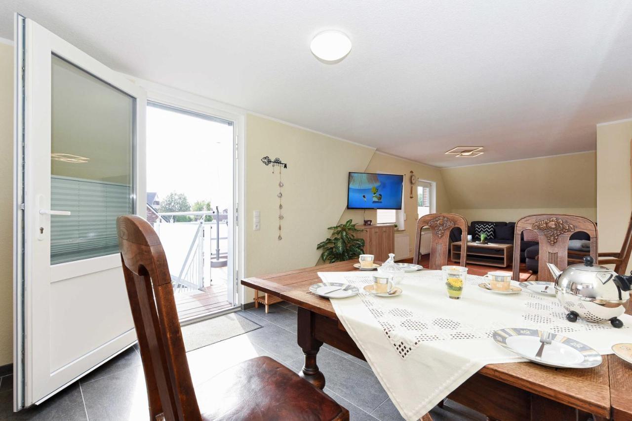 Ferienwohnung Teezeit Neuharlingersiel Kamer foto