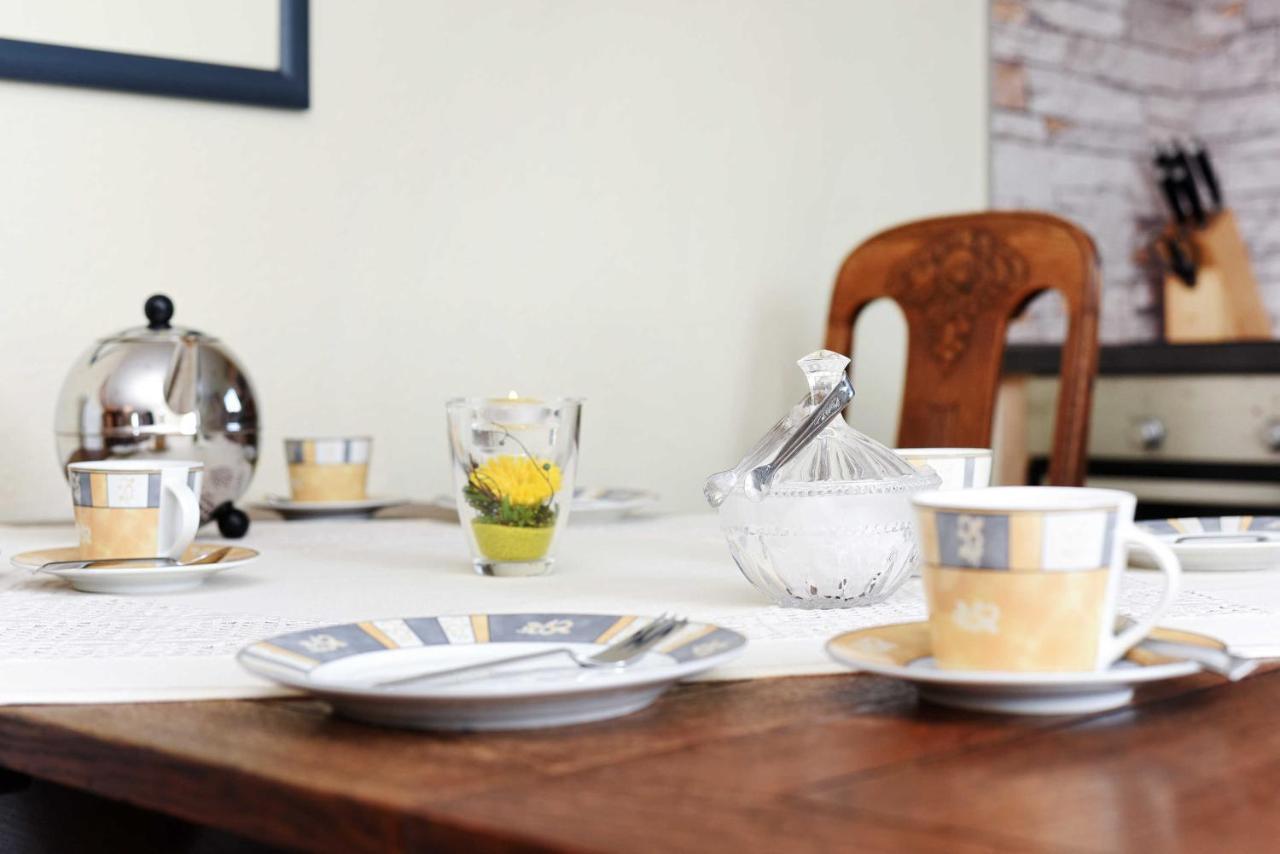 Ferienwohnung Teezeit Neuharlingersiel Kamer foto